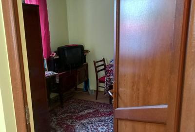 Casă cu 3 camere cu Teren 200 Mp în 23 August - 5