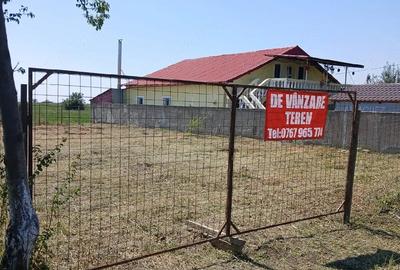 Teren de 437 mp, în Baba Ana