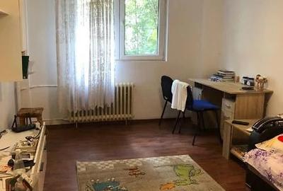 Apartament cu 2 camere semidecomandat, mobilat în Drumul Taberei