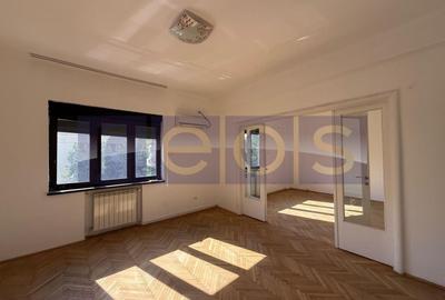 Apartament cu 5 camere semidecomandat, mobilat în Amzei