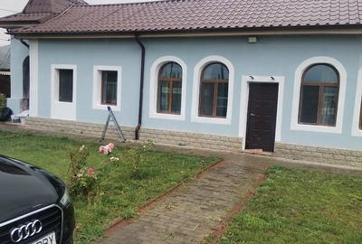 Casă cu Teren 100 Mp în Sihlea
