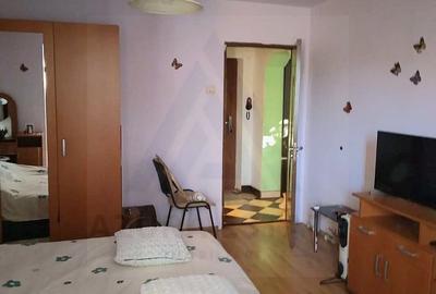 Apartament cu 2 camere, mobilat în Central