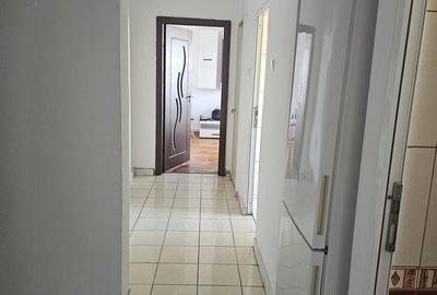 Apartament cu 3 camere decomandat în Lăpuș Argeș - 2