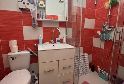 Casă cu 3 camere decomandat cu Teren 280 Mp în Central