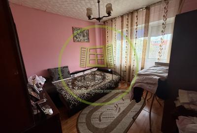 Apartament cu 2 camere decomandat, mobilat în Rovine - 4