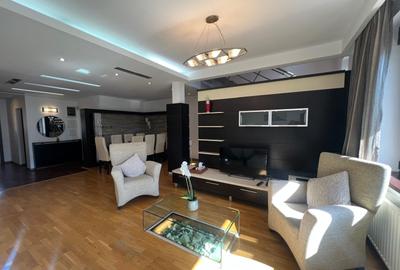 Apartament cu 5 camere decomandat, mobilat în Herăstrău