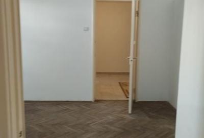 Apartament cu 2 camere semidecomandat în Orizont - 3