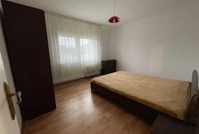 Apartament cu 2 camere decomandat în Plopilor - 3