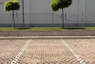 Apartament cu 2 camere decomandat în Torontalului - 16