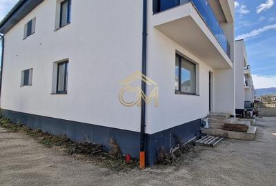 Duplex cu 4 camere cu Canalizare în Arhitecților - Calea Cisnădiei - 1