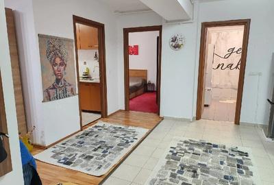 Apartament cu 2 camere decomandat în Splaiul Unirii
