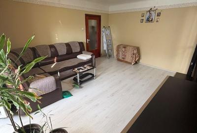 Apartament cu 3 camere în 13 Septembrie