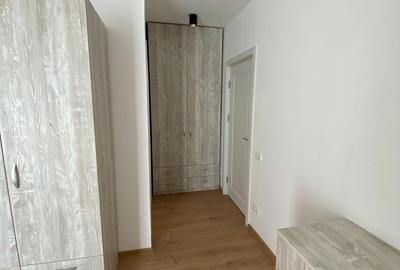 Apartament cu 3 camere semidecomandat în Chiajna
