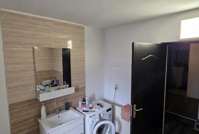 Casă cu Teren 577 Mp în Aninoasa - 3
