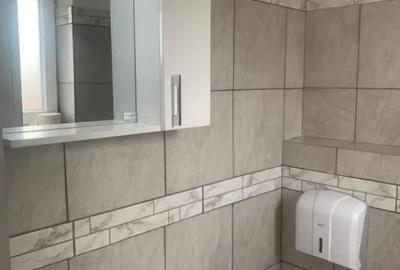 Casă cu 5 camere cu Teren 277 Mp în Malu Mare