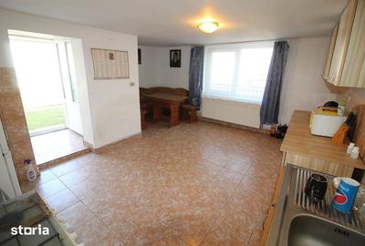 Casă cu 2 camere cu Teren 2261 Mp în Central - 6