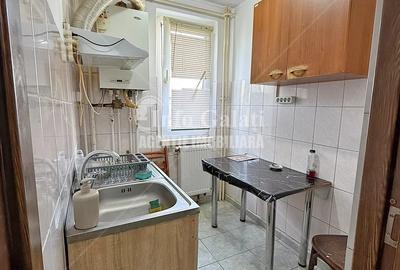 Apartament cu 2 camere semidecomandat în Micro 19 - 1