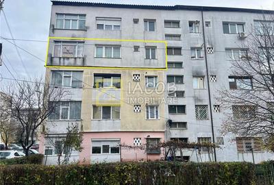 Apartament cu 2 camere nedecomandat, mobilat în 9 Mai - 1