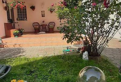 Casă cu 4 camere în Noua - 2