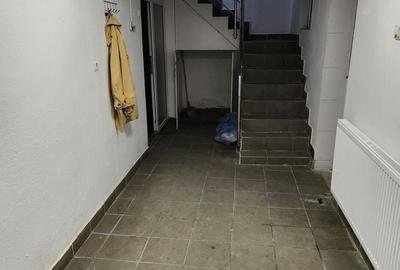 Casă cu 4 camere cu Teren 2000 Mp în Central