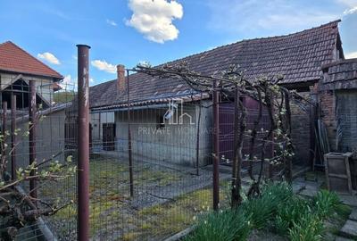 Casă cu 2 camere cu Teren 85 Mp în Dârjiu