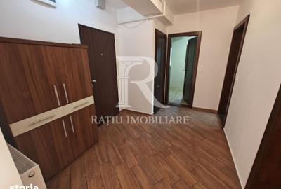 Apartament cu 3 camere în Orașul Nou
