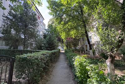Apartament cu 2 camere decomandat în Decebal - 25