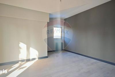 Casă cu 5 camere cu Teren 599 Mp în Corbeanca