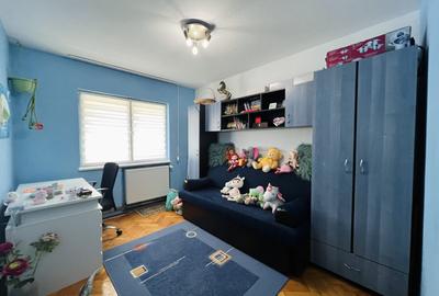 Apartament cu 3 camere decomandat, mobilat în Torontalului - 19
