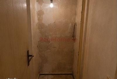 Apartament cu 3 camere decomandat în Titan - 1