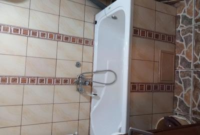 Garsonieră decomandată în Exercițiu