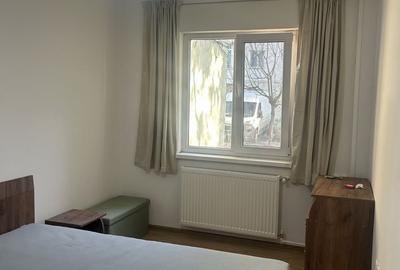 Apartament cu 3 camere în Ostroveni
