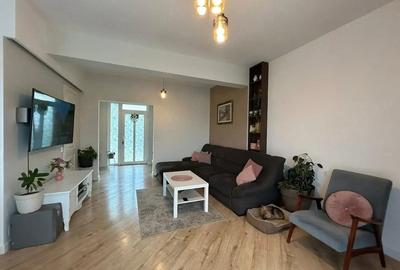 Casă cu 3 camere cu Teren 140 Mp în Exterior Vest - 2