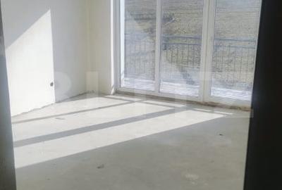Apartament cu 2 camere decomandat în Sud-Vest