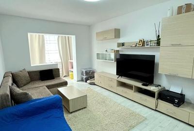 Apartament cu 4 camere decomandat în Sud