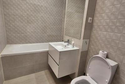 Apartament cu 2 camere decomandat în Titan