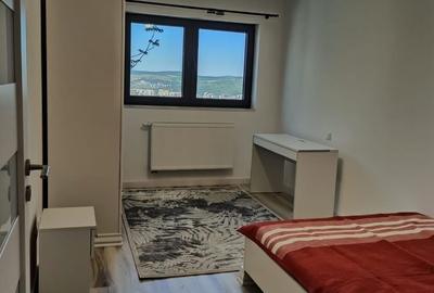 Apartament cu 3 camere decomandat, mobilat în Zorilor