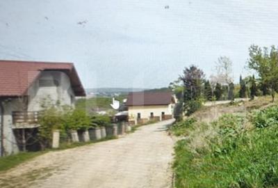 Teren Construcții intravilan de 596 mp, în Hlincea