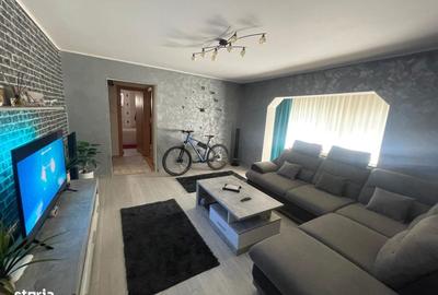 Apartament cu 3 camere în Est