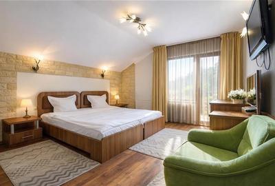 Hotel/Pensiune, de 3,200 mp, în Exterior Est - 4