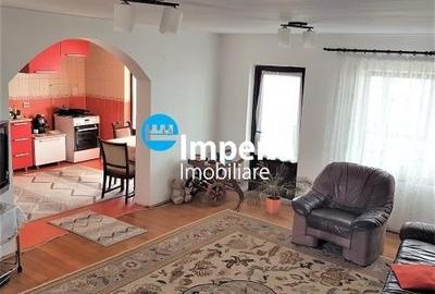 Casă individuală cu 7 camere cu Teren 600 Mp în Bucium - 2