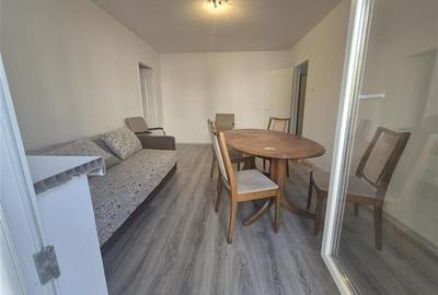 Apartament cu 3 camere semidecomandat în Dacia