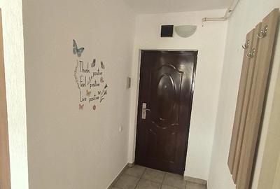 Apartament cu 2 camere semidecomandat în Central - 1