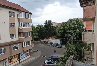 Apartament cu 3 camere decomandat în Central - 13