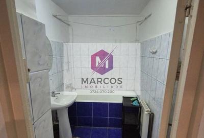 Apartament cu 3 camere decomandat în Luncă