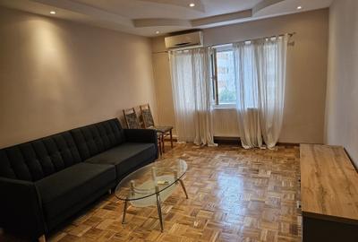 Apartament cu 3 camere decomandat în Micro 11 - 2