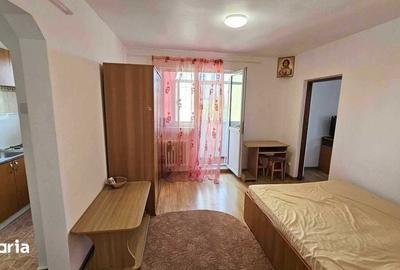 Apartament cu 2 camere nedecomandat în Central