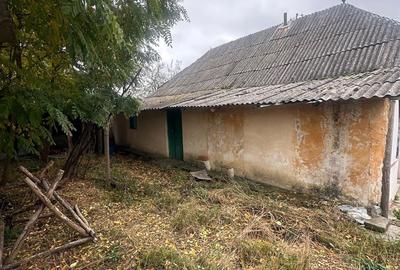 Casă cu 3 camere cu Teren 608 Mp în Central