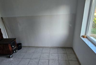 Casă cu 4 camere în Udești