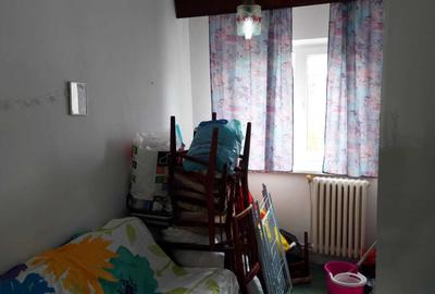 Apartament cu 3 camere decomandat în Central - 1